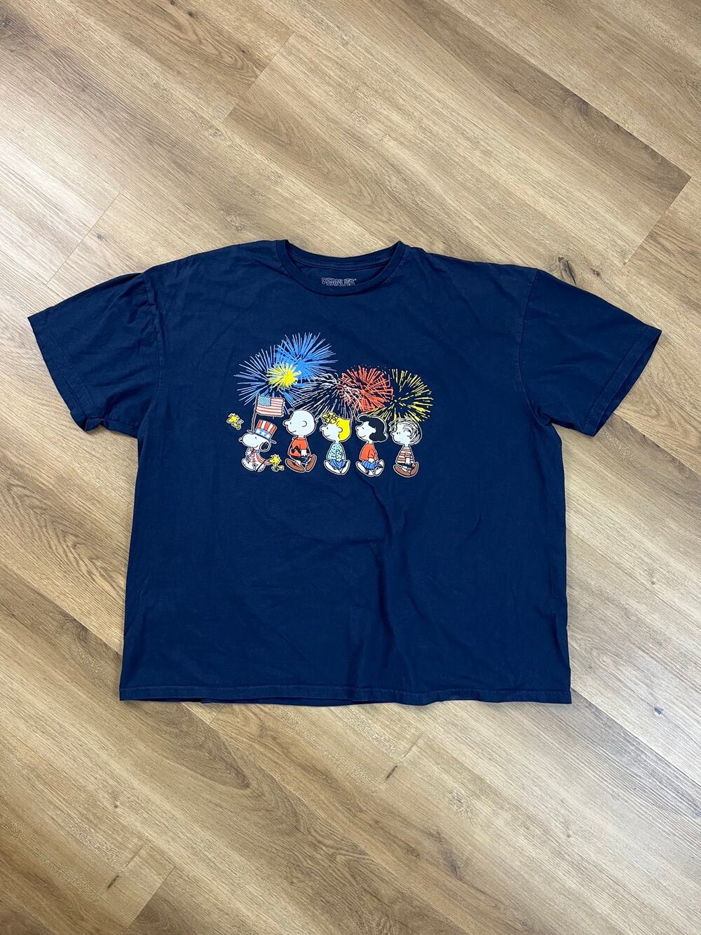 Peanuts Snoopy & Gang 4th of July Fireworks Tee 2XL